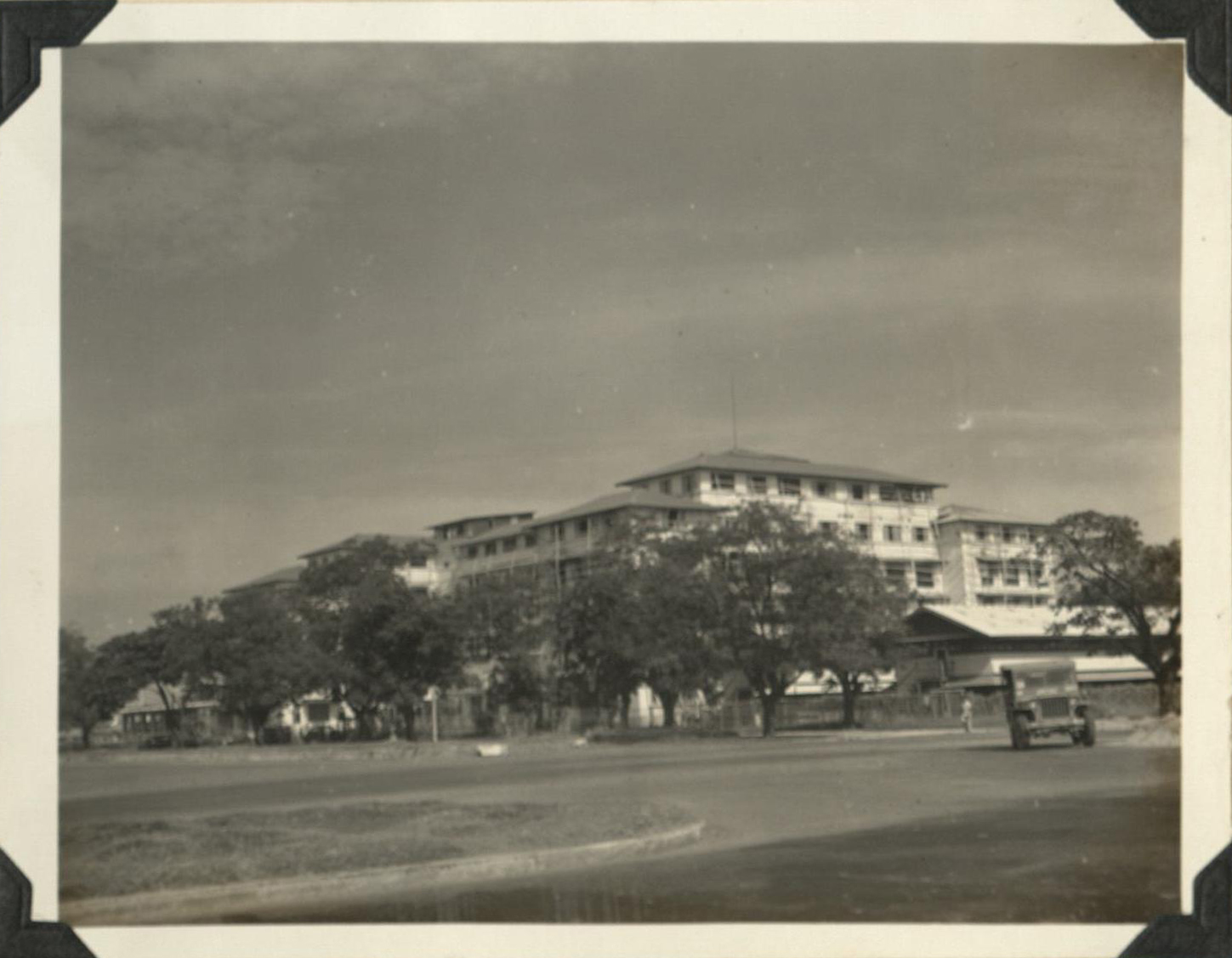 Manila Apartments [Manila Hotel?].