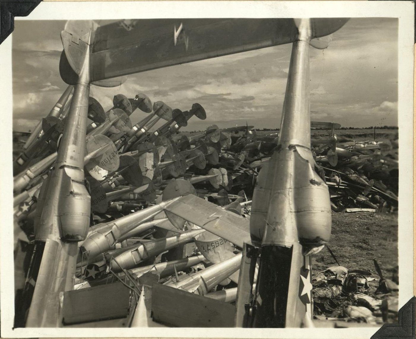 Destroying planes [Lockheed P-38 Lightnings], Clark Field.