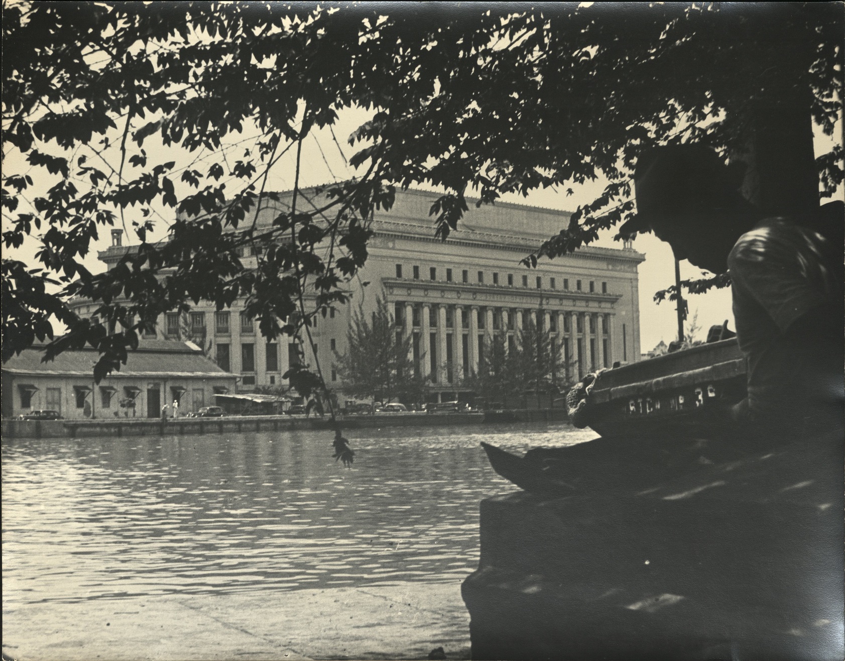 [Untitled – Manila Post Office from across Pasig River].