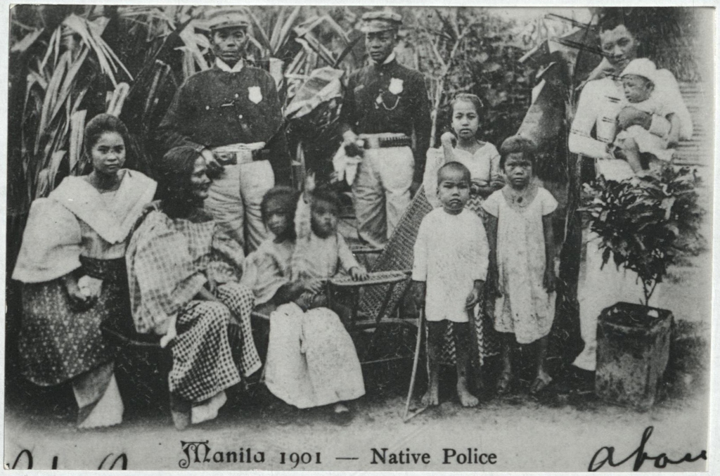 Manila 1901 – Native police.