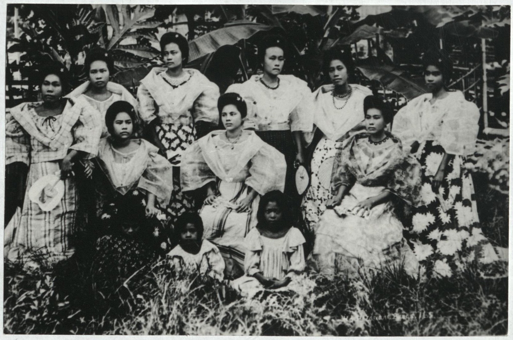 [Untitled – Filipinas in traditional dress].