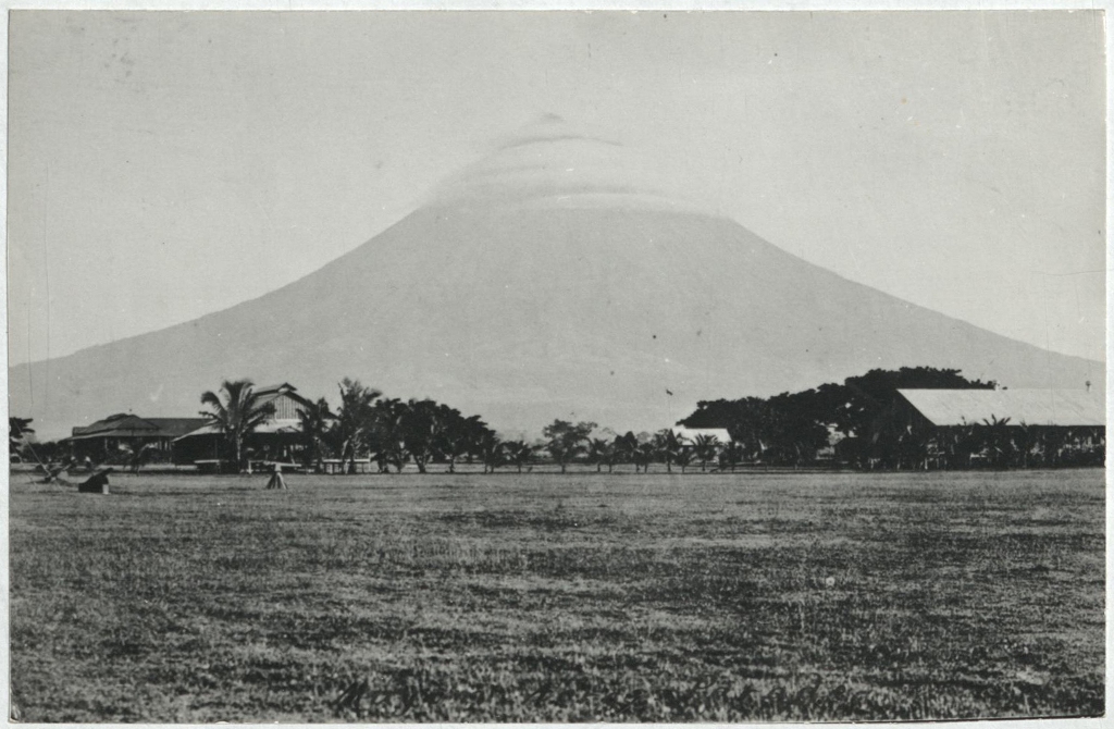 [Untitled – Mayon Volcano].