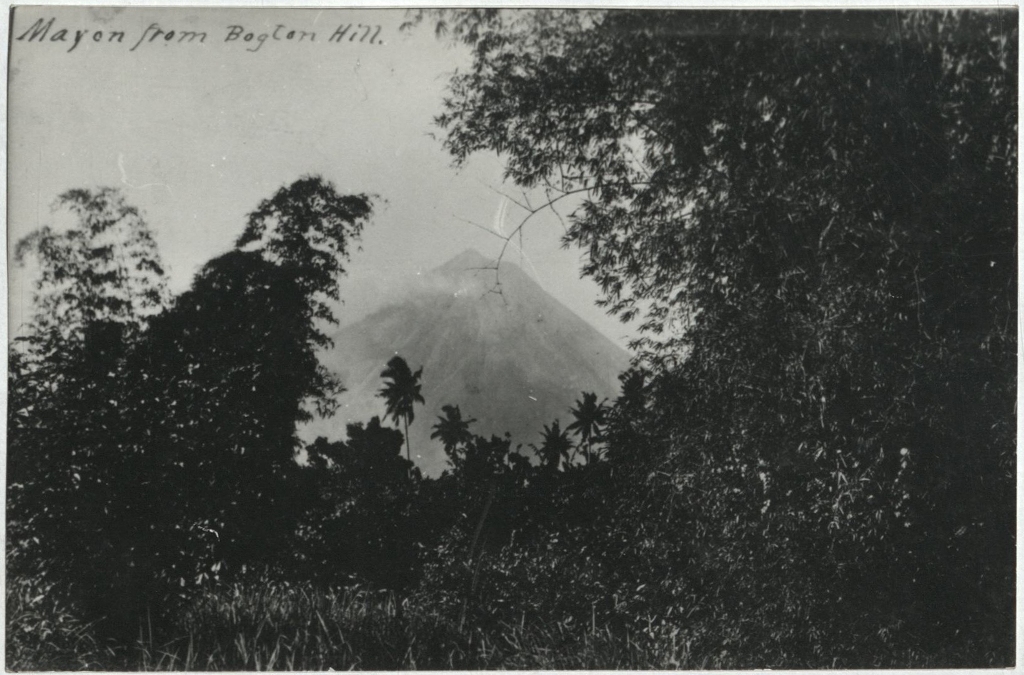 Mayon from Bogton Hill.