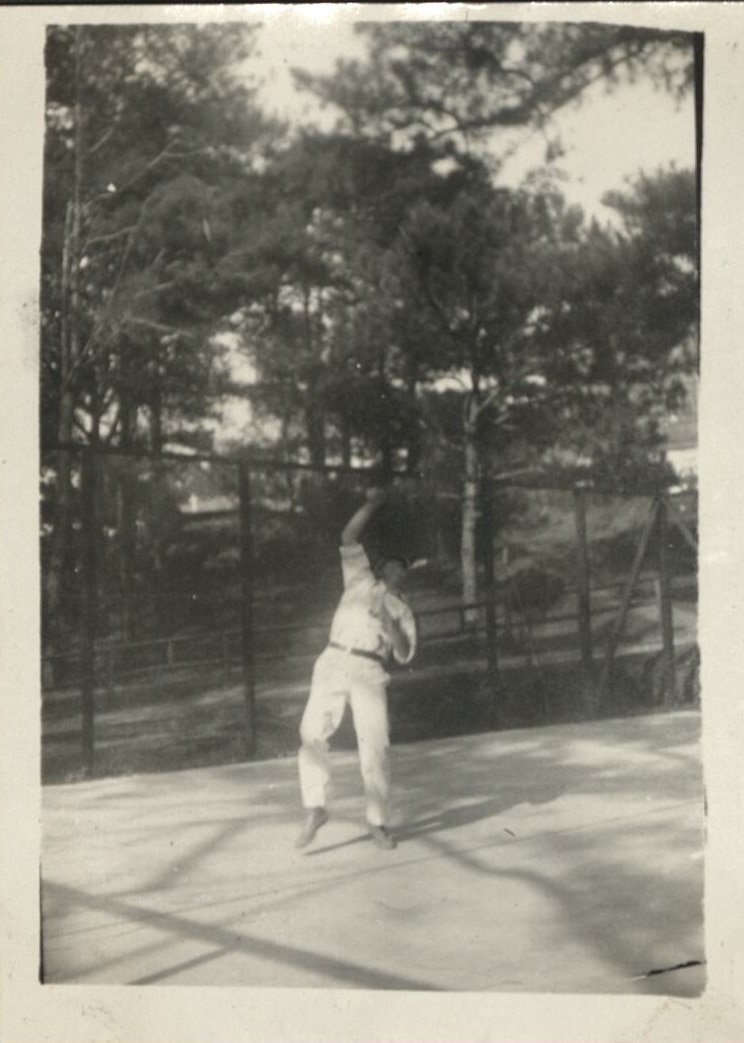 Rev. Griffiths serving.