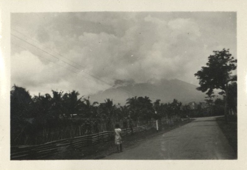 Clouds around Mt. Mayon.