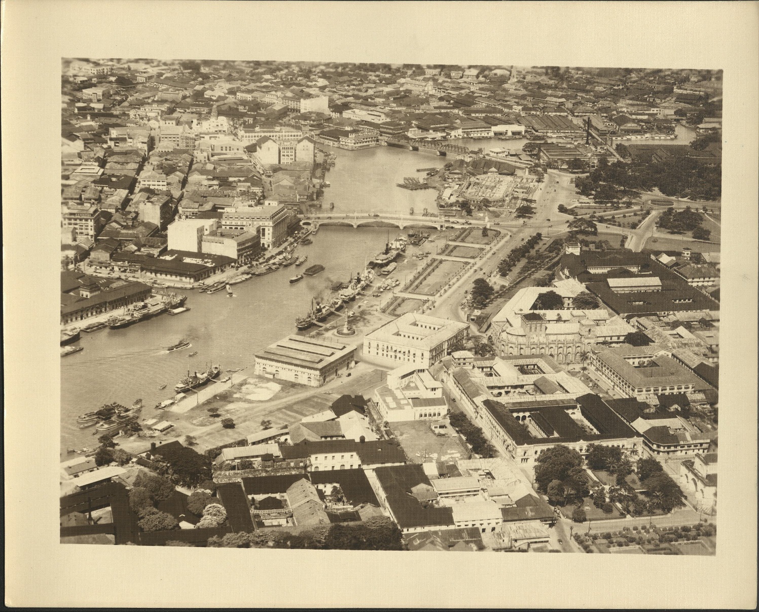 Fort Santiago and Pasig River.
