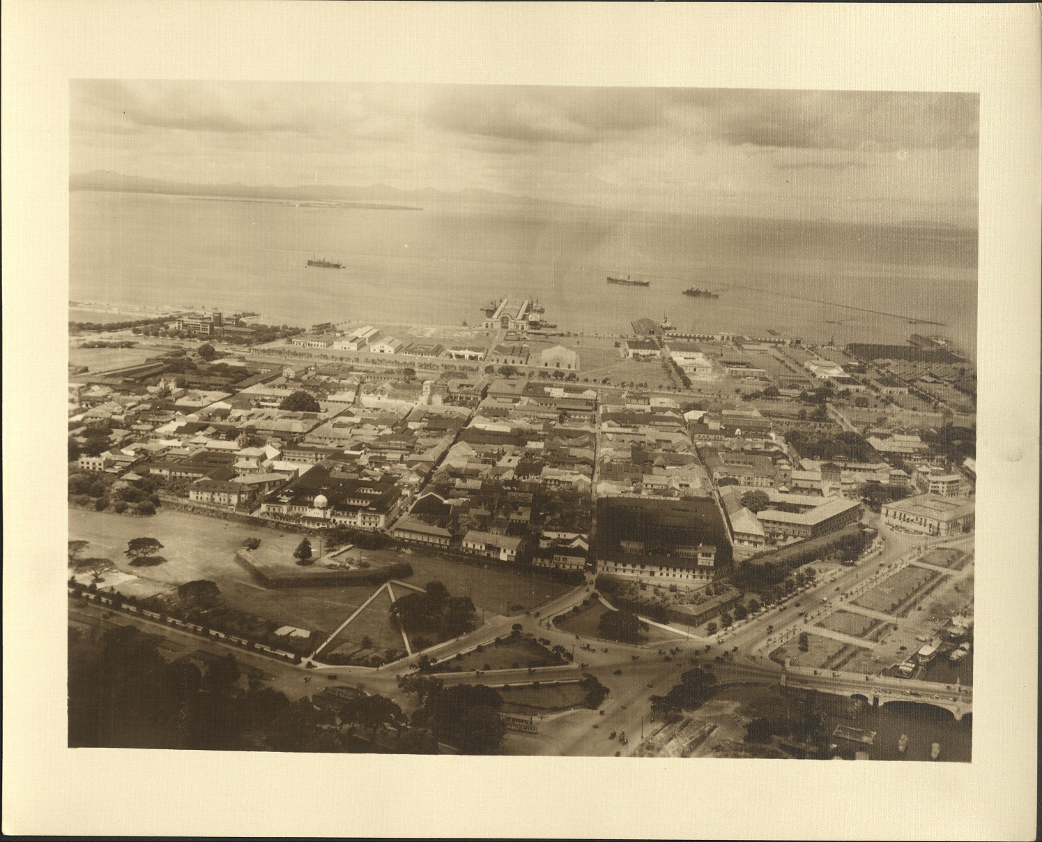 Walled City and Manila Bay.