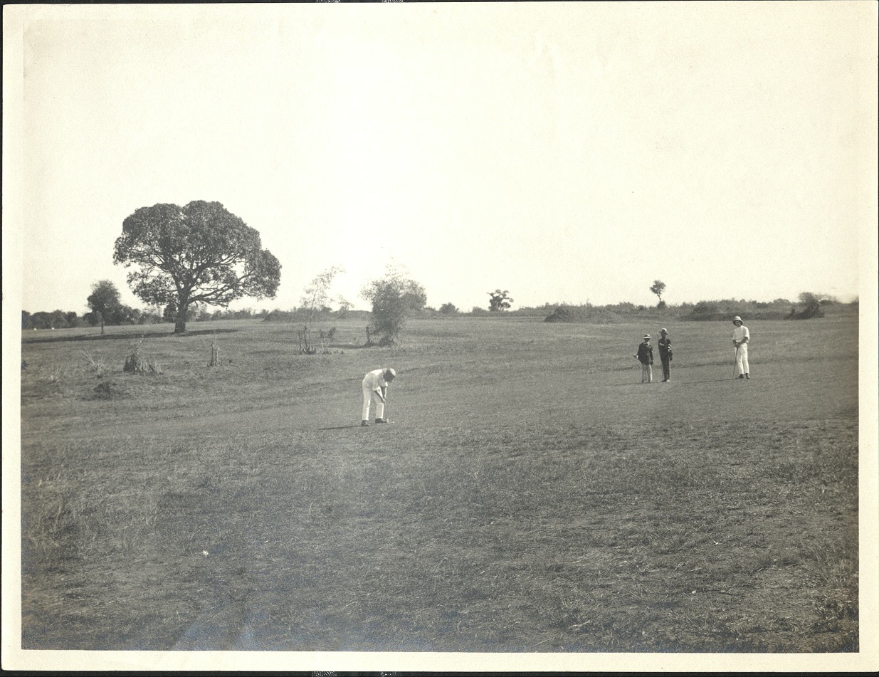 [Untitled – Golfing in the Philippines – II].