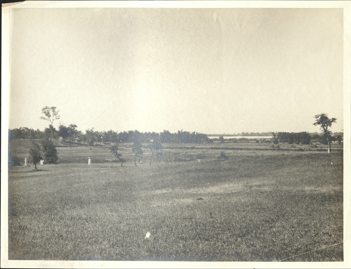 [Untitled – Golfing in the Philippines – III].