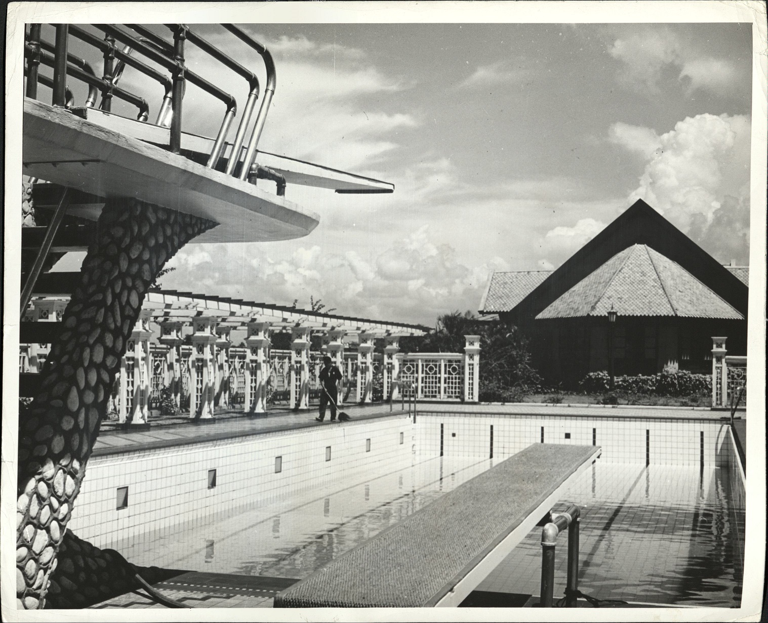 350. PHILIPPINES: A fashionable swimming pool in Manila.