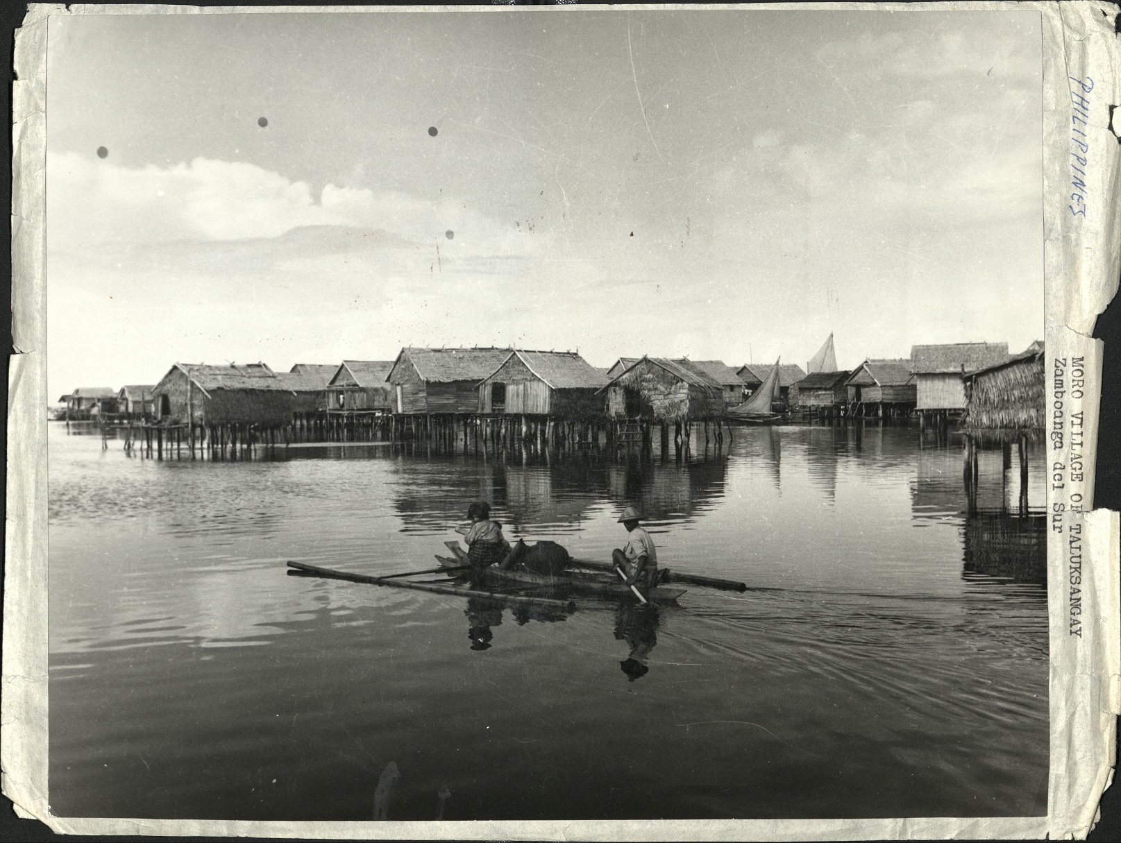 PHILIPPINES. Moro village of Taluksangay. Zamboanga del Sur.