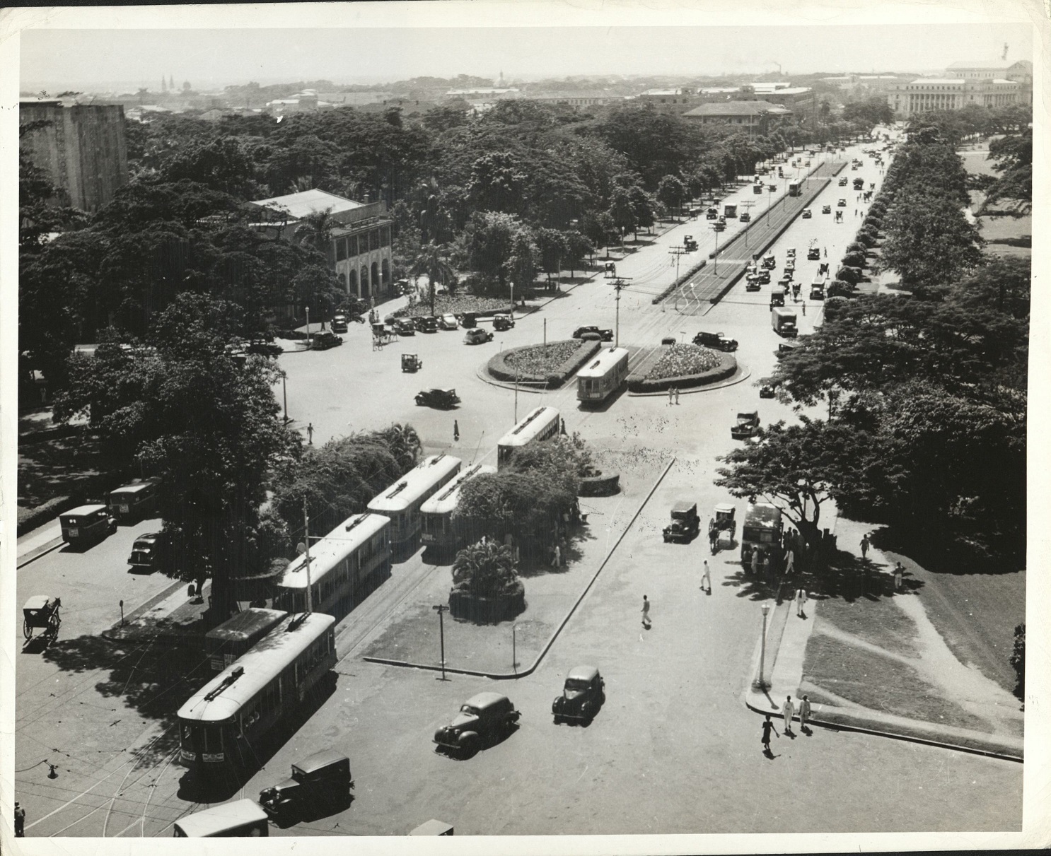 148. PHILIPPINES: View of P. Burgos Avenue, Manila, as seen from the north end. (…)