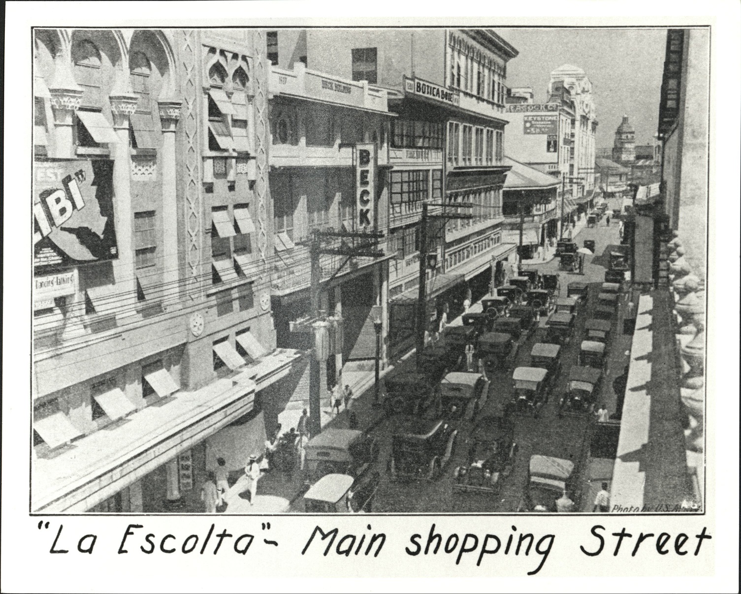 “La Escolta”- Main shopping street.