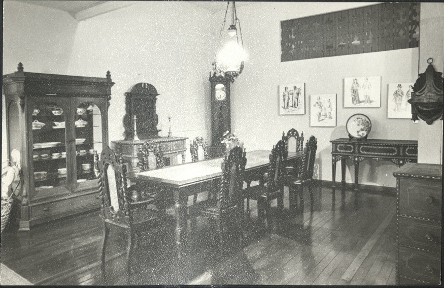 Where the ilustrado family supped in ceremony [dining room, Museo ng Buhay Pilipino].