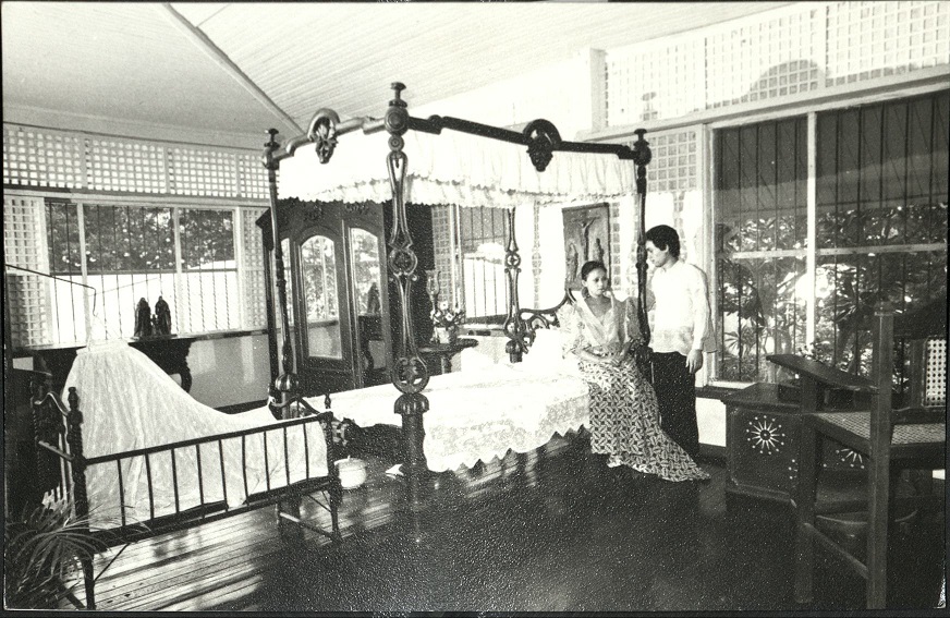 A gathering of beds, of costume, of family lifestyle [Museo ng Buhay Pilipino].