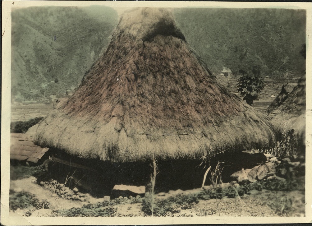 An Igorot house in Mt. [Mountain] Prov. near Bontoc, P. I. Taken in 1932.