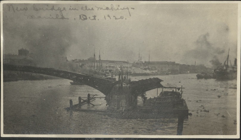 New bridge in the making [Jones Bridge] – Manila, Oct. 1920.