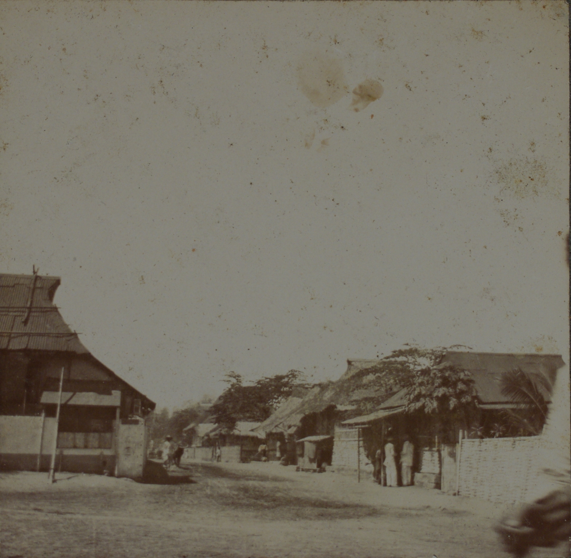 [Untitled – Street scene, Cavite Province?].