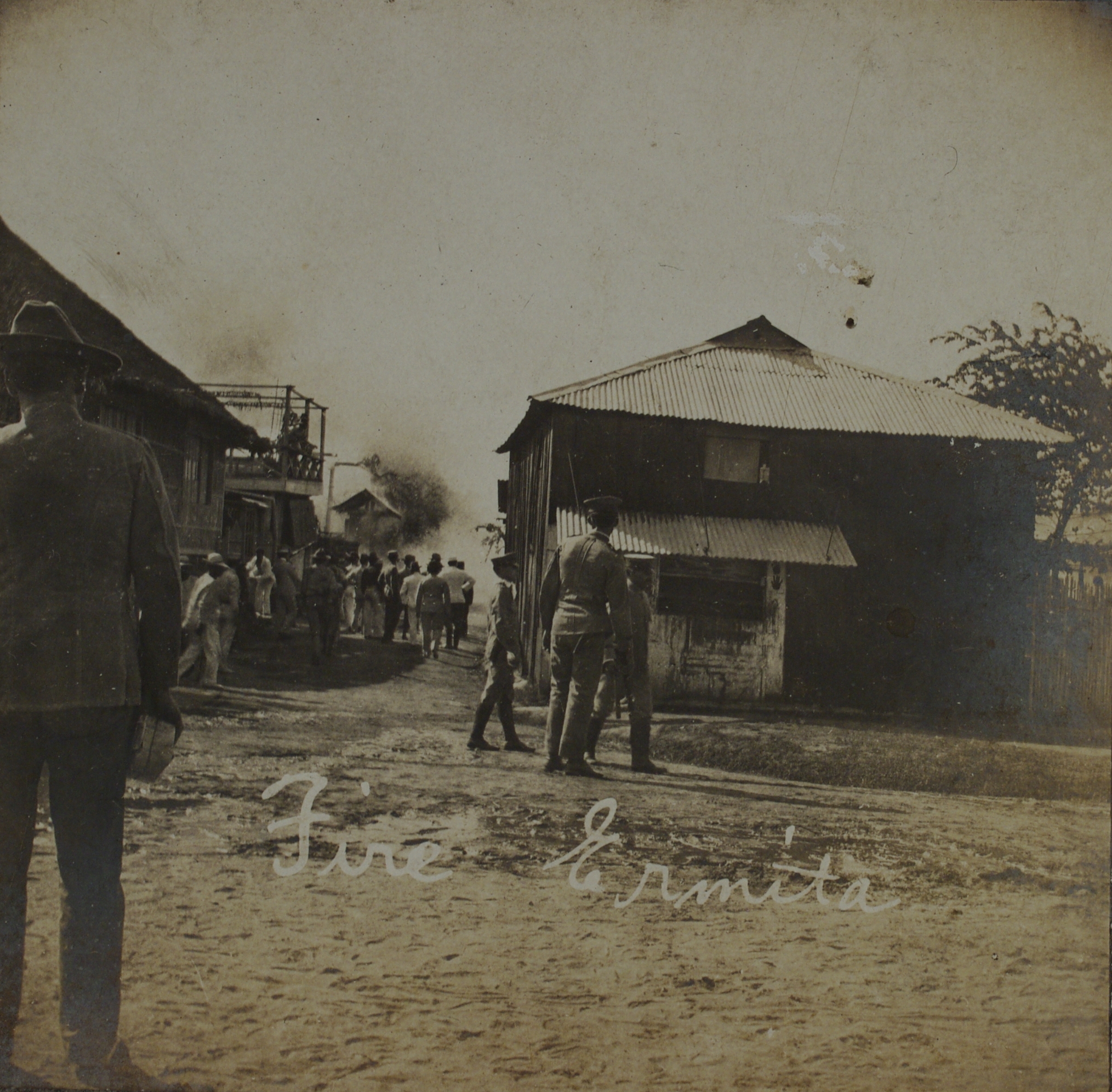 Fire, Ermita.