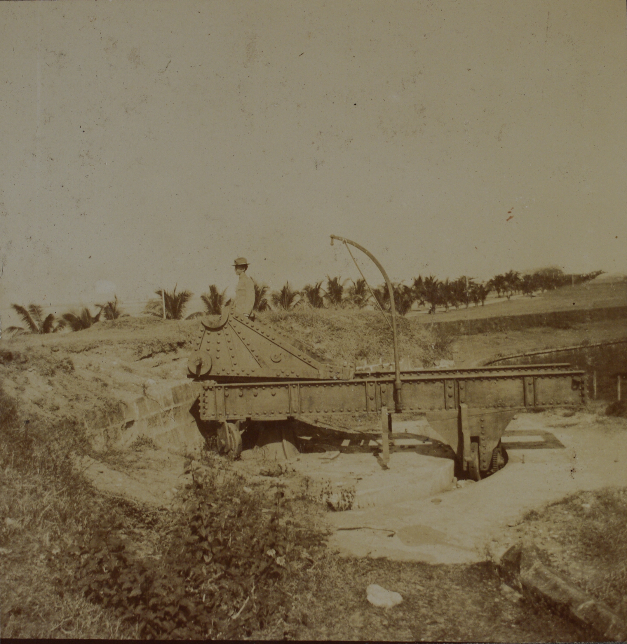 [Untitled – Old gun carriage, Malate?].