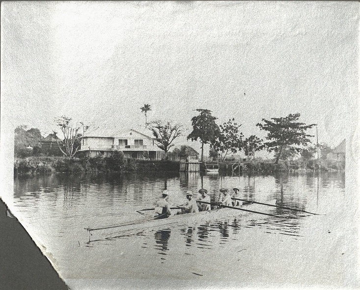 The Mess boat “Pasig.”