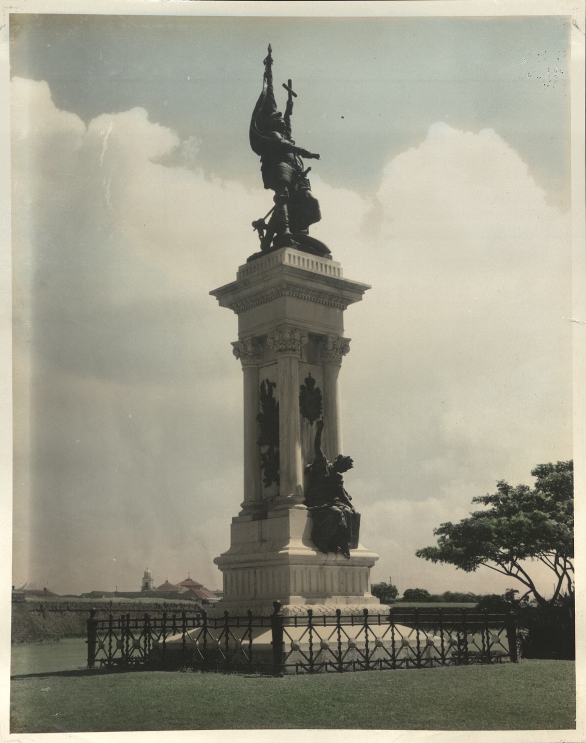 [Untitled – Legapzpi and Urdaneta monument, Manila – with Intramuros walls in background].