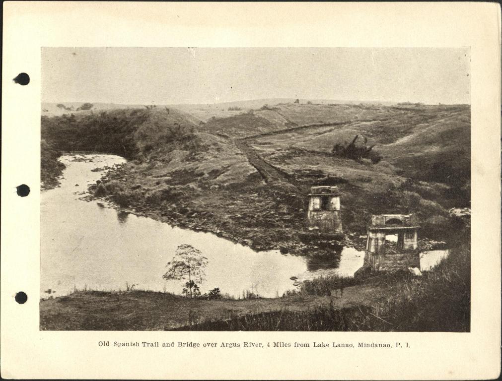 Old Spanish trail and bridge over Argus [Agus] River, 4 miles from Lake Lanao, Mindanao, P. I.