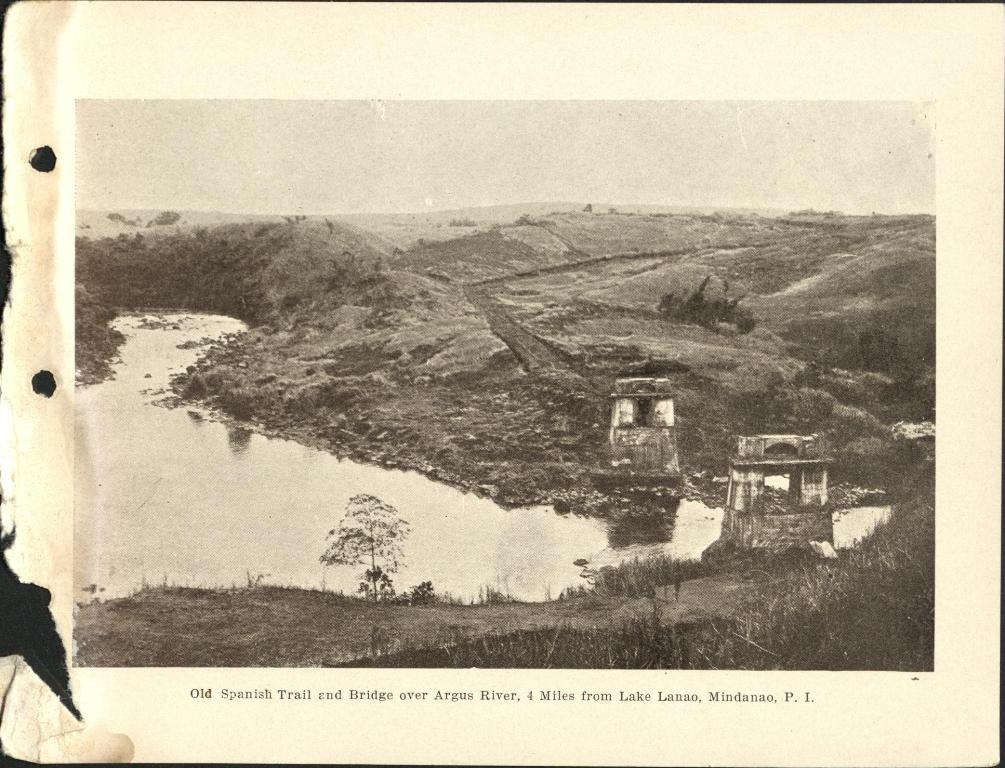 Old Spanish trail and bridge over Argus [Agus] River, 4 miles from Lake Lanao, Mindanao, P. I.
