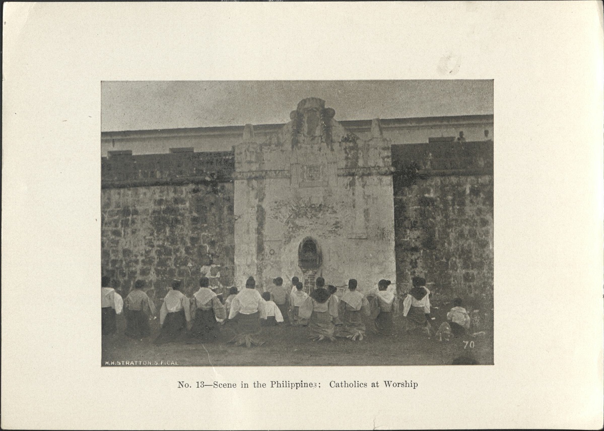 No. 13 – Scene in the Philippines : Catholics at worship.