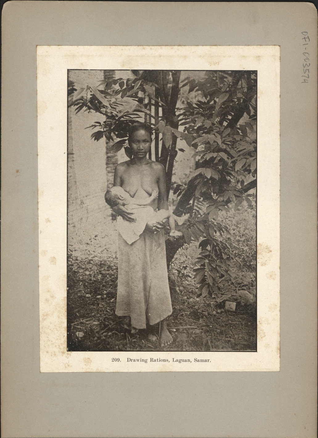 209. Drawing rations, Laguan, Samar.