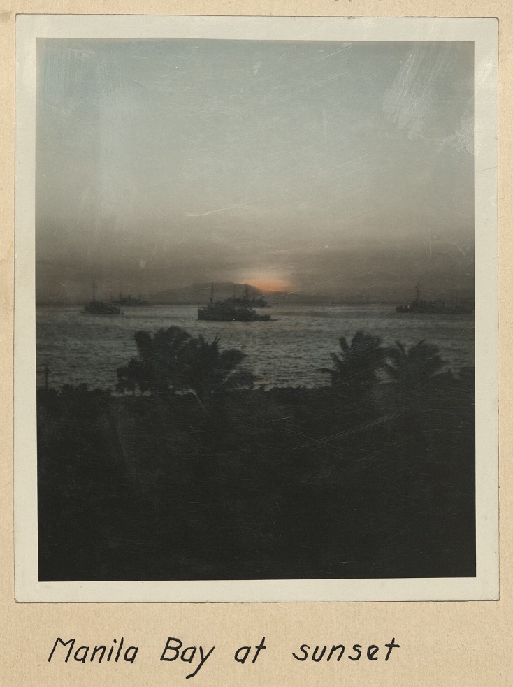 Manila Bay at sunset.