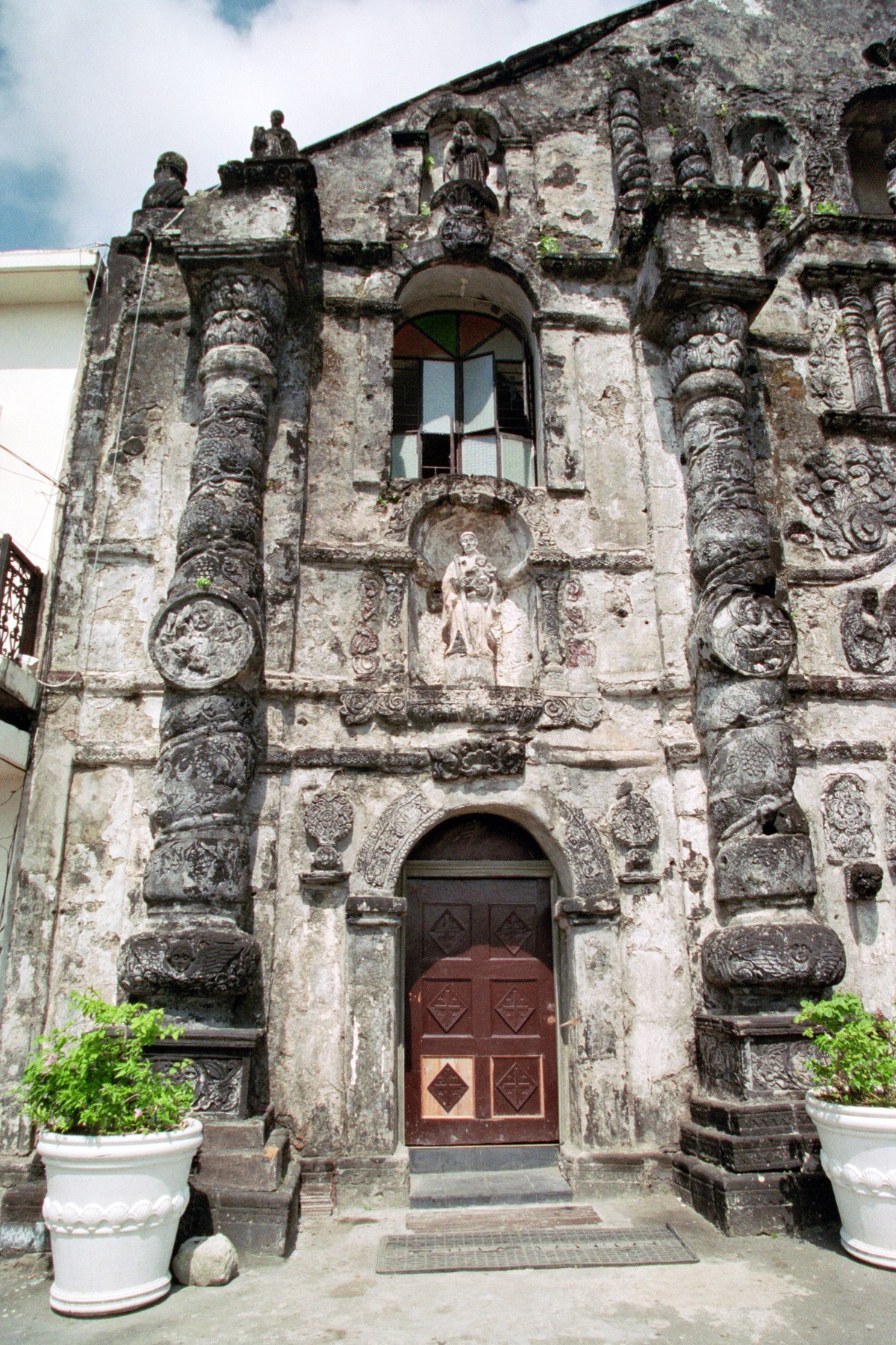 Daraga Church, Albay Province – door.