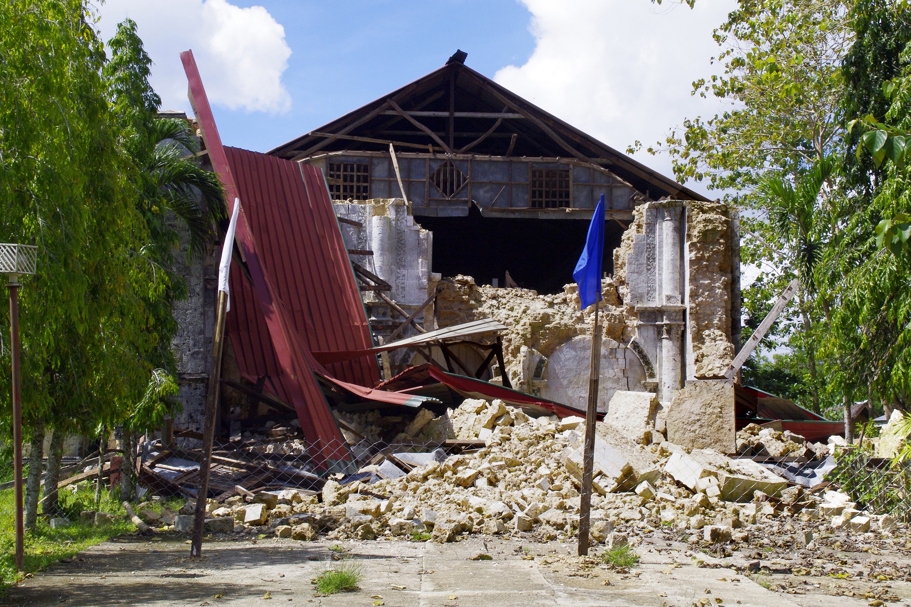 Sto. Niï¿½o Parish Church, Cortes, Bohol – earthquake damage.