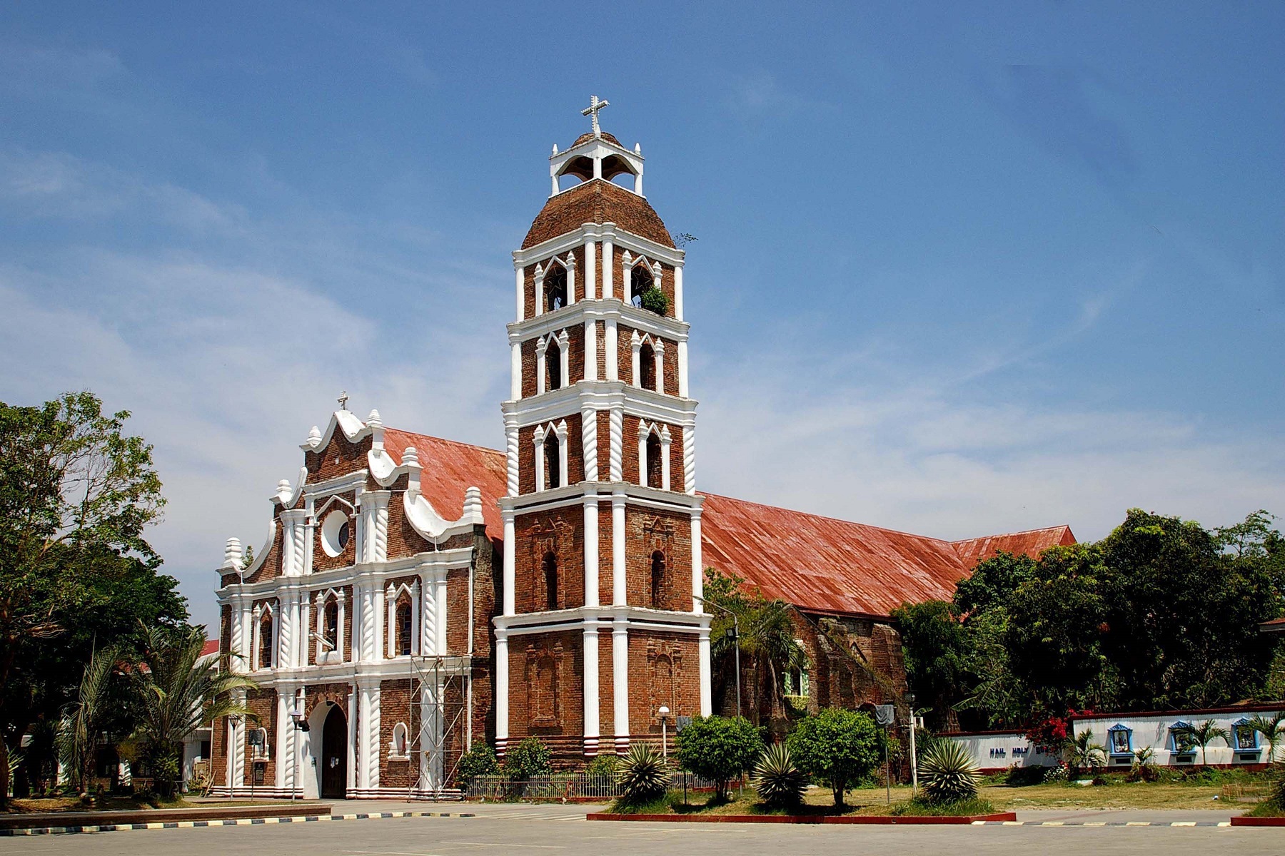 Tuguegarao Cathedral, Cagayan – exterior view.