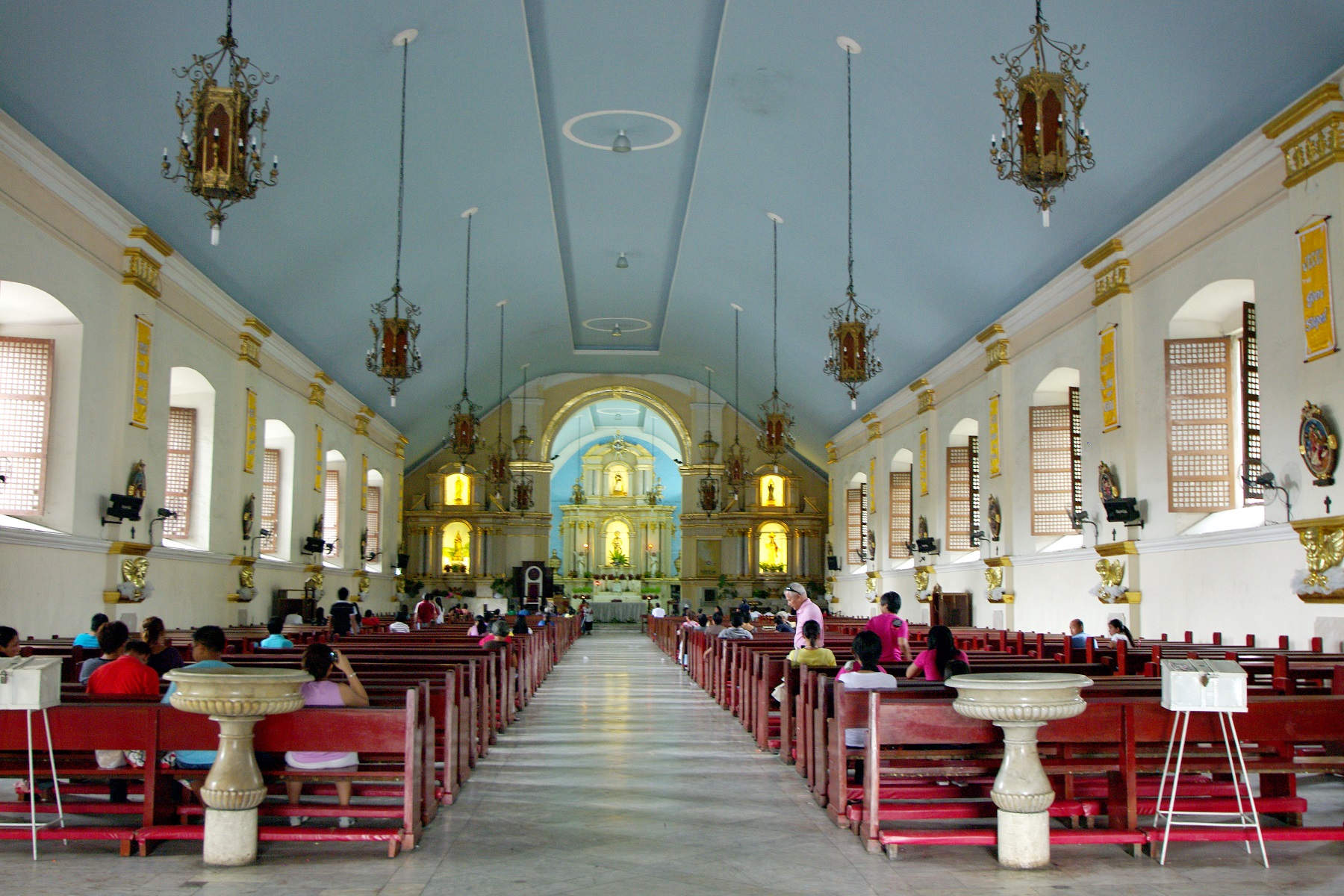 Laoag Cathedral, Laoag, Ilocos Norte – interior view.