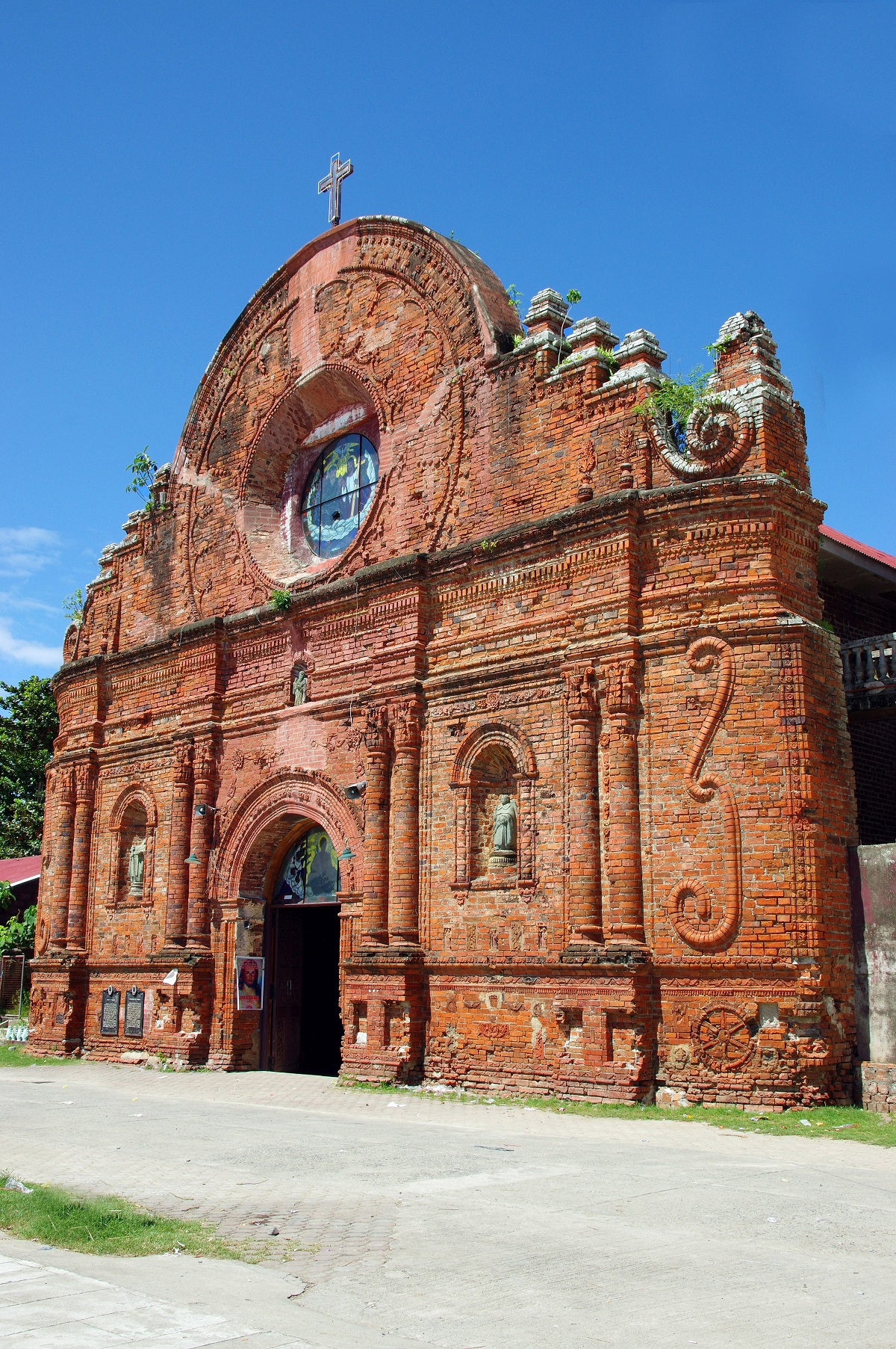 Tumauini Church, Tumauini, Isabela – facade.