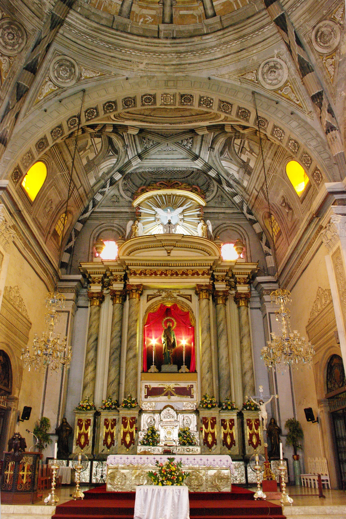 San Agustin Church, Intramuros, Manila – interior view and altar.