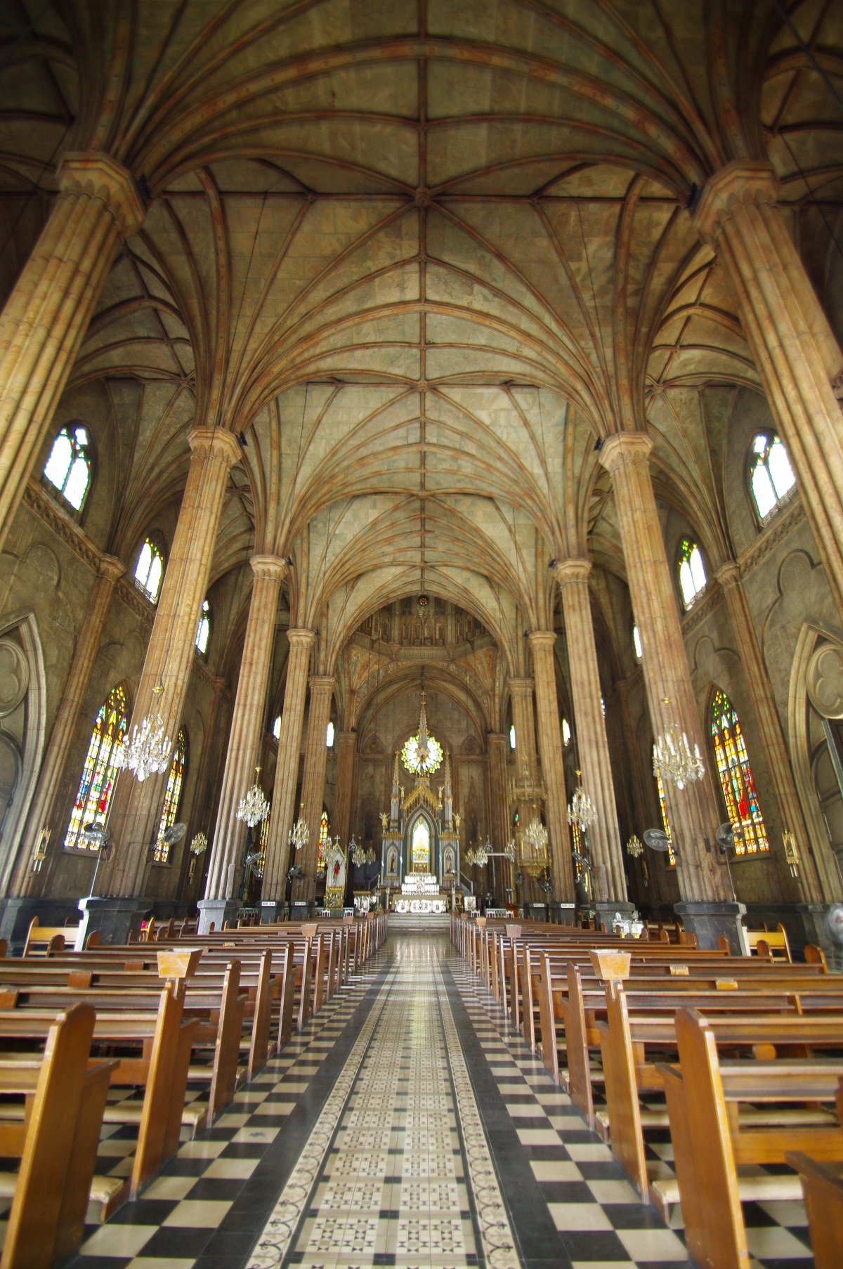 San Sebastian Church, Manila — interior view and ceiling.