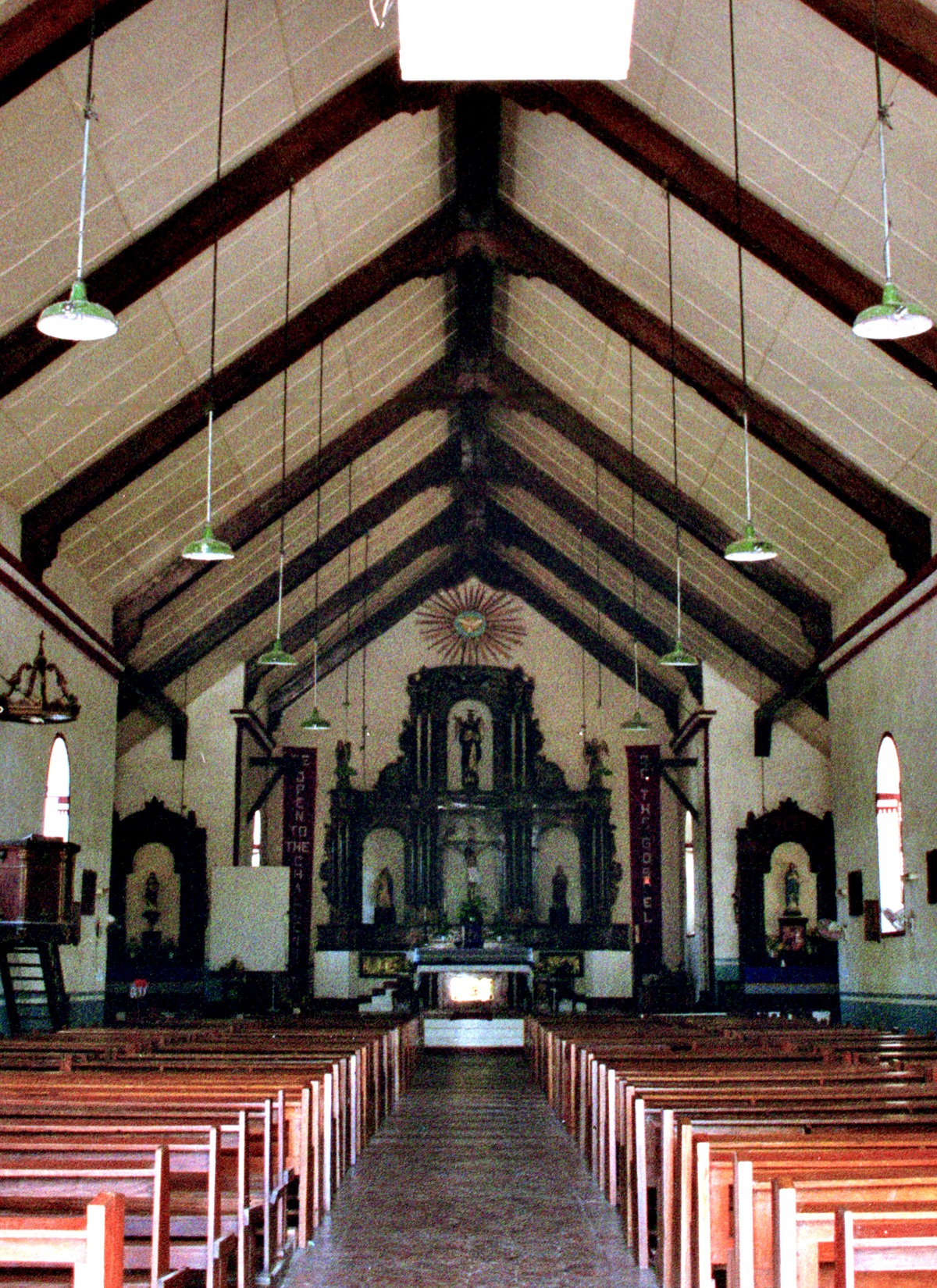 Dupax Church, Dupax del Sur, Nueva Vizcaya – interior view and altar.