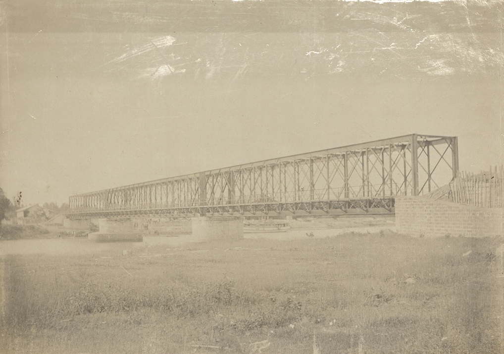 [Untitled – Railroad bridge over the Pampanga River].