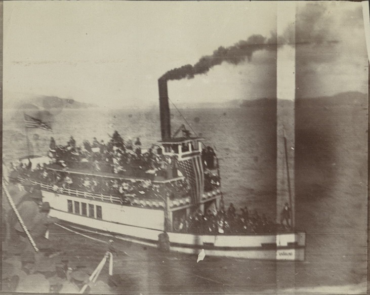 [Untitled – Boat filled with well-wishers greet an army transport – San Francisco?].