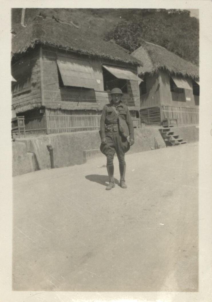 Some picure of me what? On my way to camp. On maneuvers March 1933. Gas mask and everything.