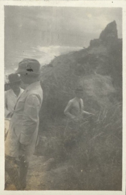 [Untitled – Likely to tail of Corregidor (or Grande)  Island with Haggelsteins].
