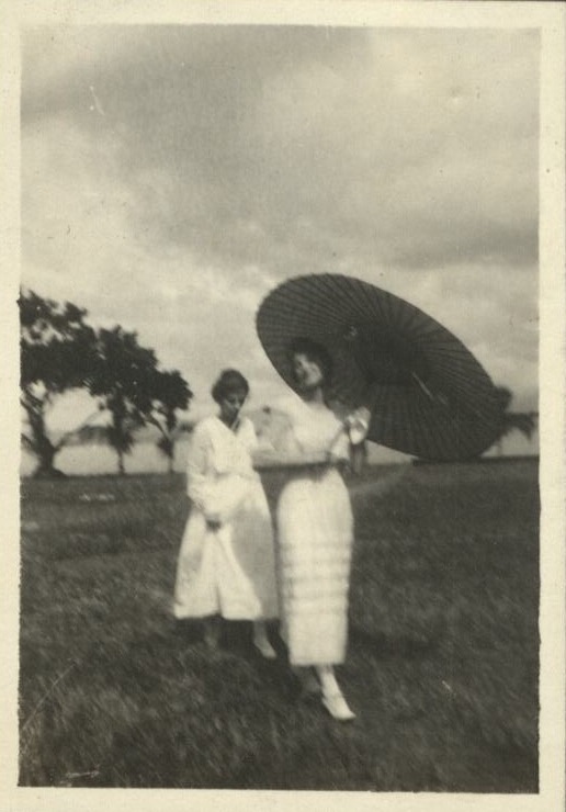 Christmas holidays with Capt. & Mrs. Hill. Fort Wint, Grande Island, Subic Bay – 1919. Marj & Flo.