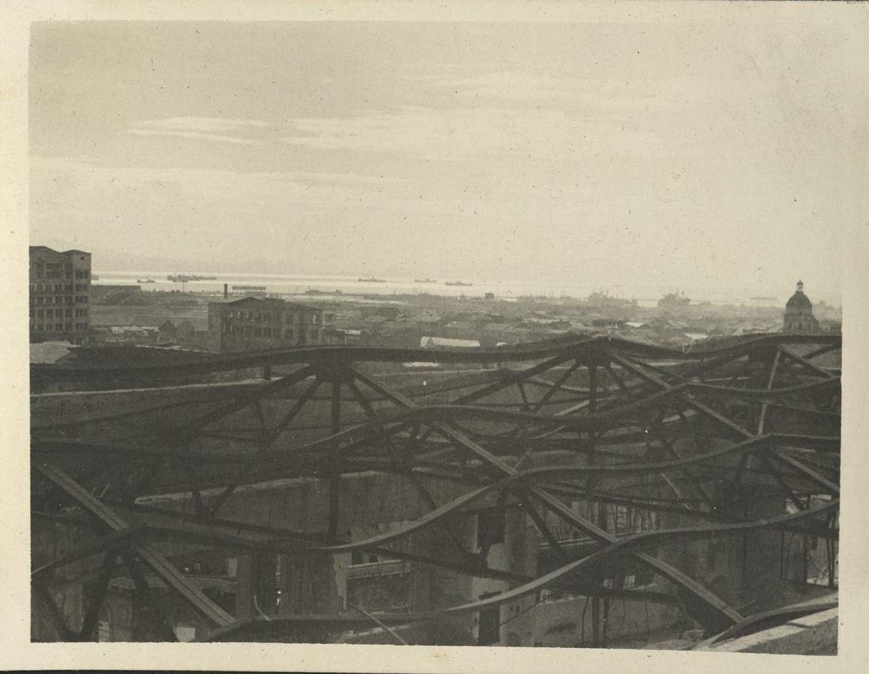 Manila, P. I. [War damage, and Binondo Church].