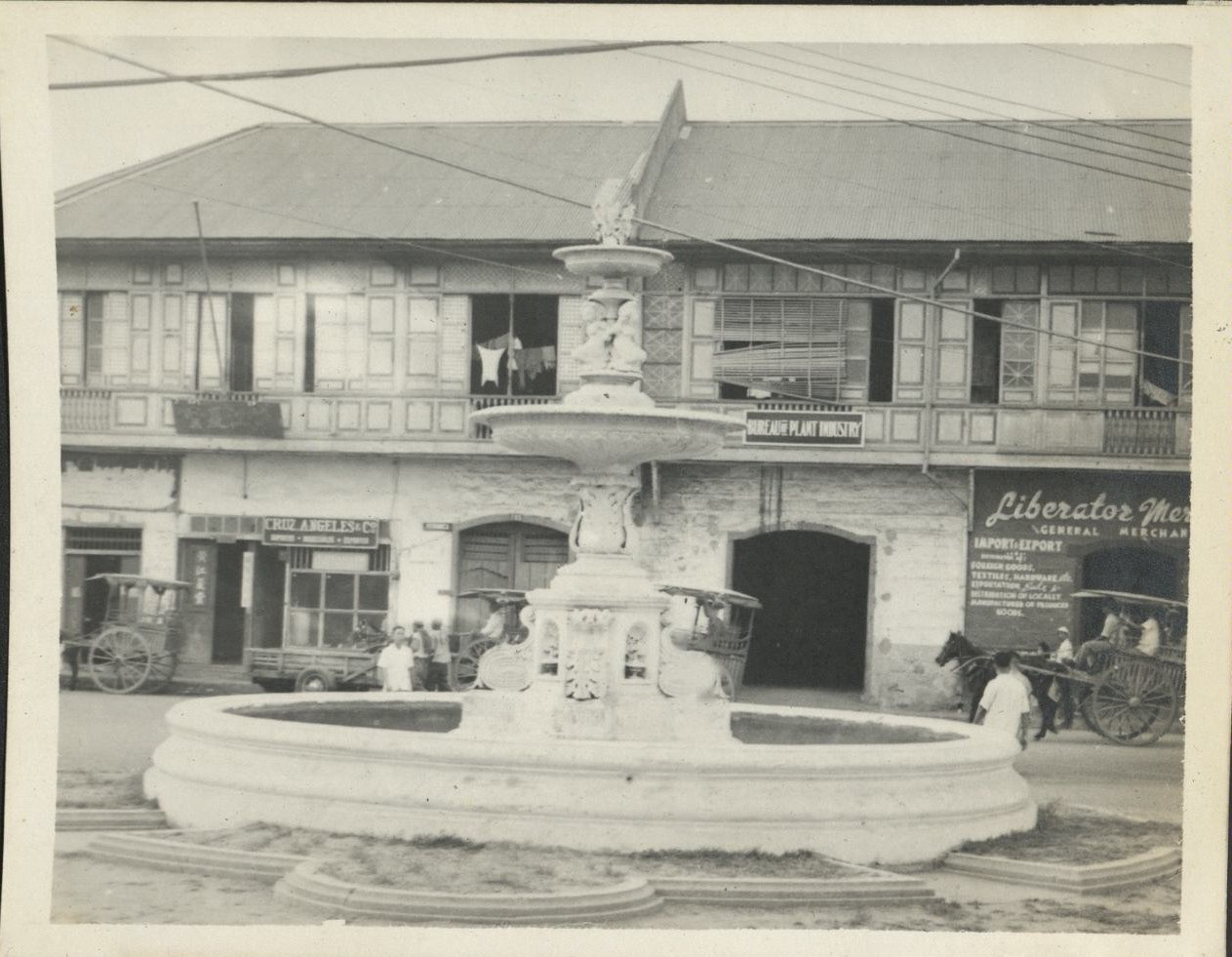 Fountain on Gen. Juan Luna St. [Manila].