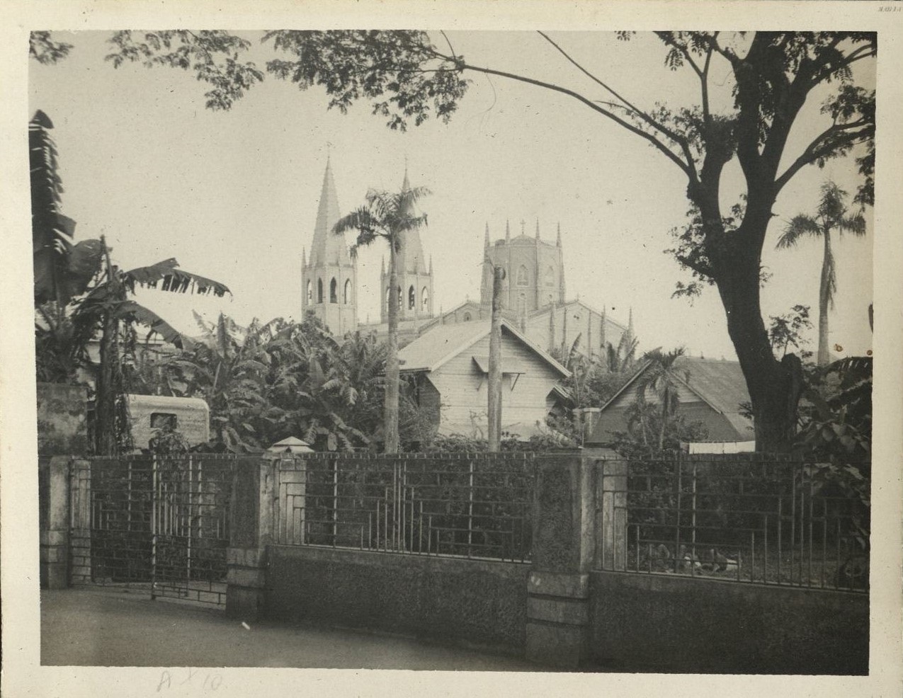 San Sebastian Church (built of steel).