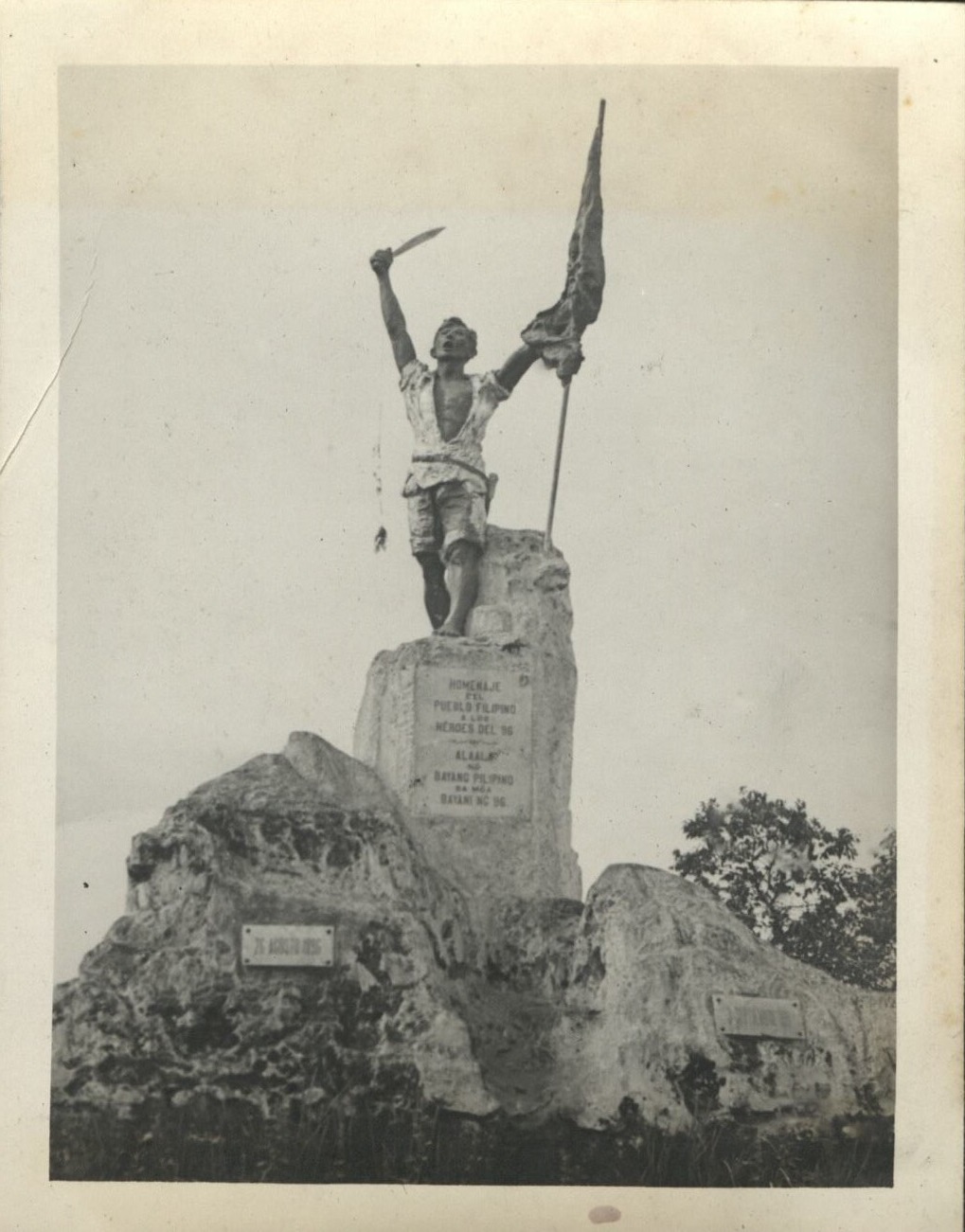 Seen around Manila. [Andres Bonifacio statue and Monument to Philippine Revolution of 1896, Balintawak].