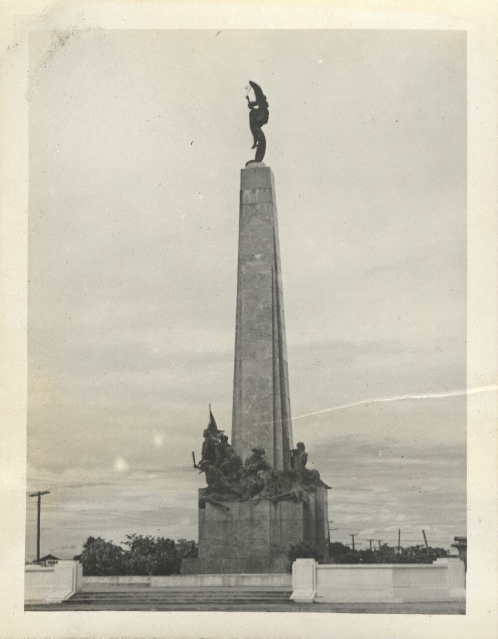 Bonifacio monument.