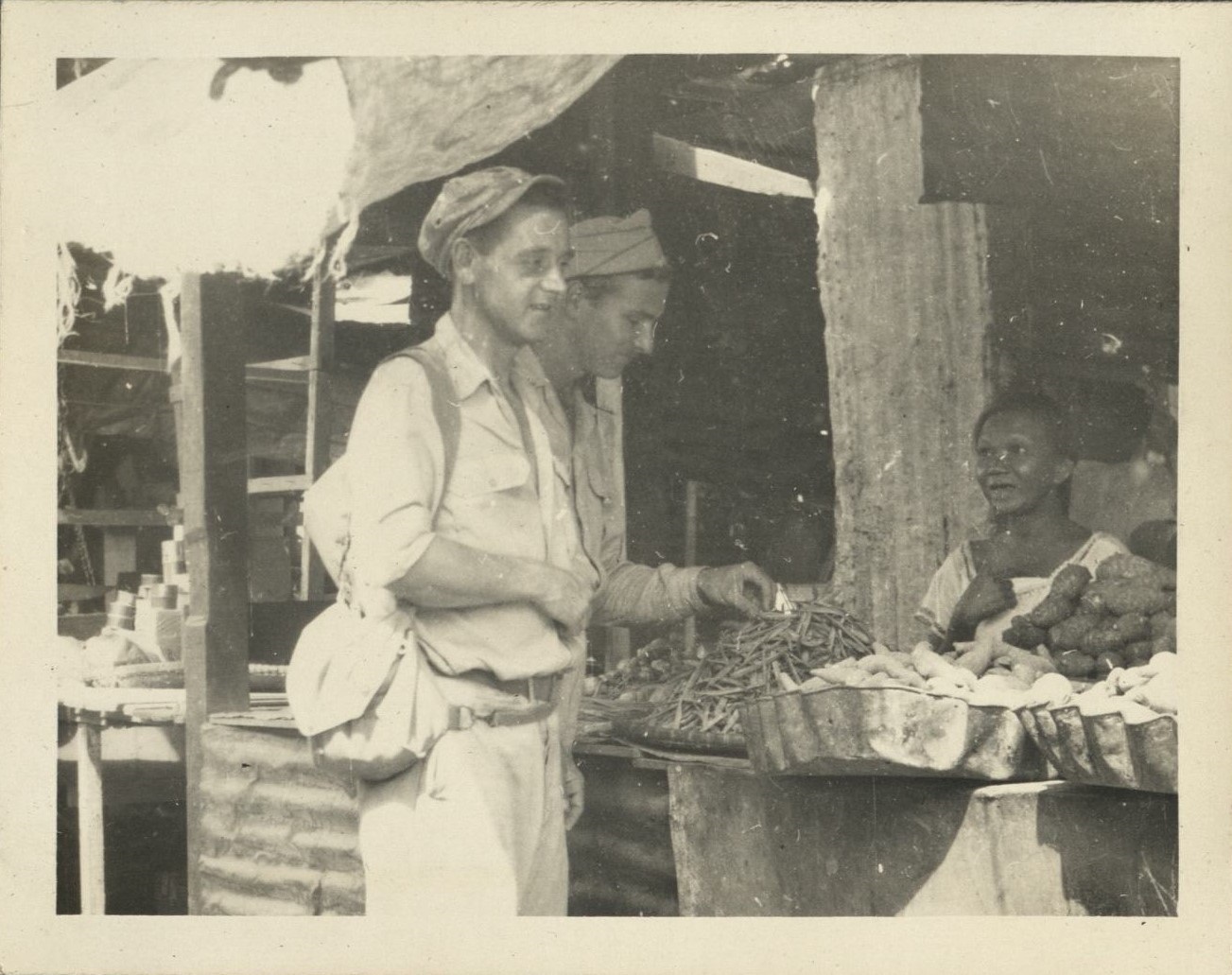 [Untitled – U.S. soldiers at a market].